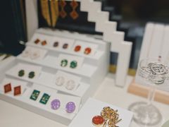 -LADY FAFA(巨鹿路陕西南路路口店)