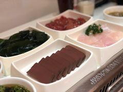 -海底捞火锅鲜切牛肉主题店(长寿路店)