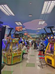 -莫莉幻想儿童乐园(武汉经开永旺店)