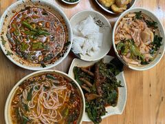 -余庆小吃(小吃一条街店)