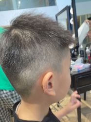-蓝调造型·烫发·染发