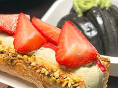 开心果草莓拿破仑-日禾日尝鲜活面包(武商Mall店)