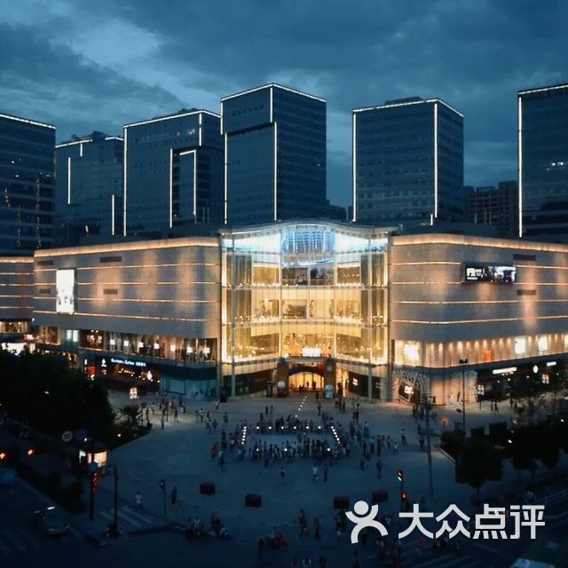 杭州环球中心银泰百货图片