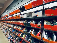 -王府井奥莱临潼小镇(临潼店)