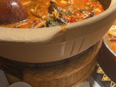 柴火稻草鱼-吃饭皇帝大(长宁龙之梦店)