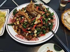 -郑小二山东特色炒鸡店(红小巷店)