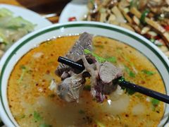 招牌羊肉汤-三中高皇羊肉馆