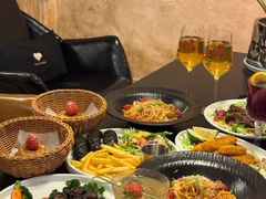 -mordew加州日记西餐&小酒馆(新天地店)