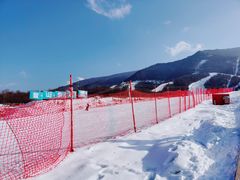 -鳌山滑雪度假区