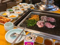大酱汤-金顺韩式烤肉·网红烤肉店(广利路店)