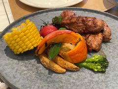 小乳牛原切牛排-乔泰勒JOETYLER西餐厅(曲江店)