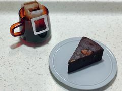 -Dough&Joe团憩(瑞虹天地月亮湾店)