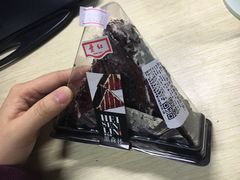 三角形黑森林蛋糕-红叶蛋糕(广达路总店)