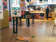 -麦当劳(百荣世贸商城店)