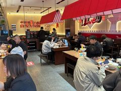 -顺溜·手工刀削面·黑金店(铜锣湾店)