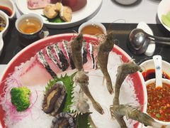 -红鼎豆捞·非遗鲍皇汤火锅(宝丰路店)