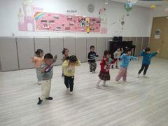 -小荧星艺校(浦东中环分校)