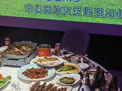-粉墨特色菜·烧烤音乐酒馆