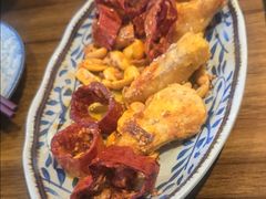 辣椒炸鱼鳍-蟹黄鱼·海派深夜面馆(江湾里店)