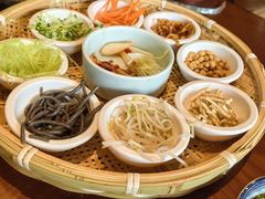 -包整·丝娃娃(一览甲秀楼风景店)