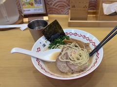 -星巴克(上海虹桥新天地二店)