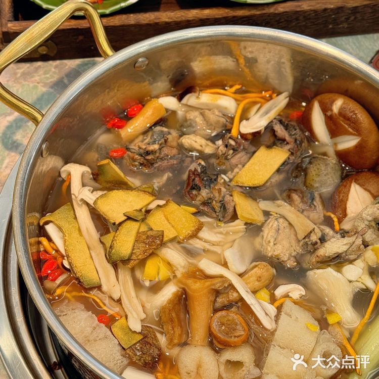 西双版纳｜这家野生菌火锅后劲真是太大了