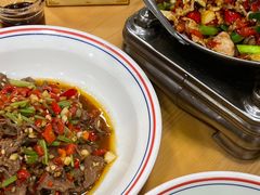 鲜炒黄牛肉-憨伢子·家常菜小食堂·有锅气の炒菜(江汉路店)
