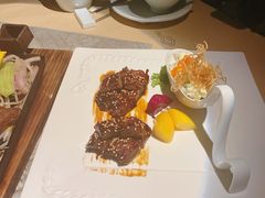 -穹六人间 people 6(岳阳路店)