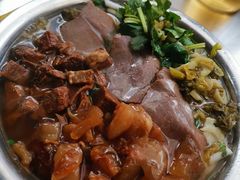 -花溪牛肉粉(八鸽岩店)