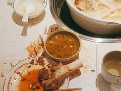 -三人行骨头王火锅(长寿店)