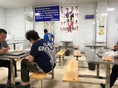 大堂-汪家馄饨(集庆路店)