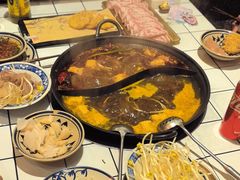 -旧街市鲜货老火锅(大光路店)