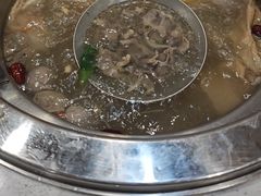 -四点金潮汕鲜牛肉火锅(金猴名居店)