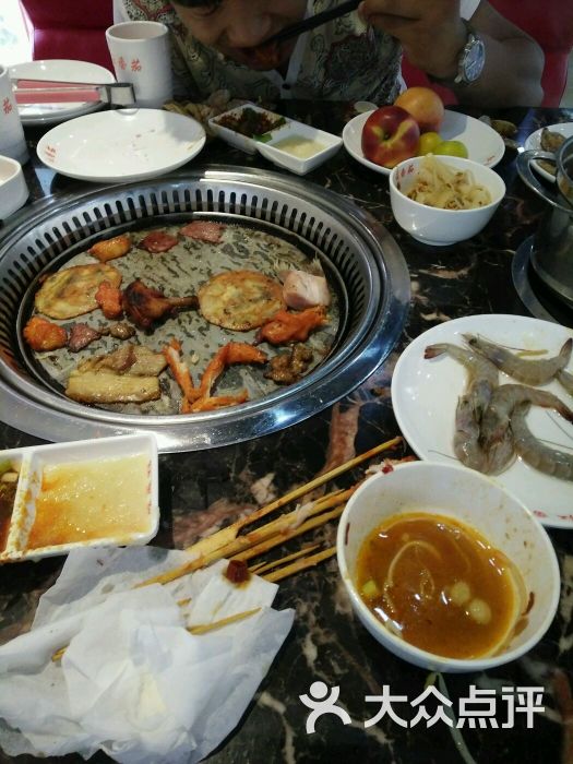 红番茄时尚自助餐厅图片 - 第3张