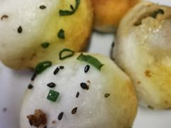 煎包一两-老字号眼镜子煎包汤包店