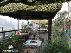 -冰冰龙虾·江湖菜·花园江景餐厅