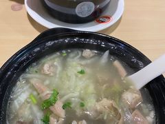 -闫家驴肉老店(华电一校店)
