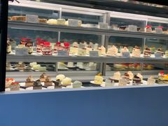 面包甜点陈列柜-PETIT PARIS 小巴黎(花园道店)