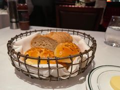 -Wolfgang’s Steakhouse 沃夫冈牛排馆(上海白玉兰广场店)