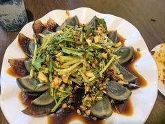 -富正毅三下锅·湘西韵味(天门山索道店)