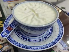-广信牛奶甜品世家(台东店)