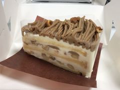 洋梨甘栗奶油蛋糕-black rainbow coffee