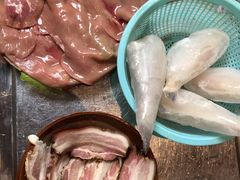 -周幺妹重庆老火锅(银泰城总店)