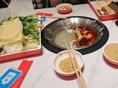 -宏姐串串香(征仪路店)