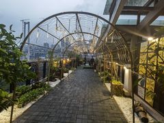 -冰冰龙虾·江湖菜·花园江景餐厅
