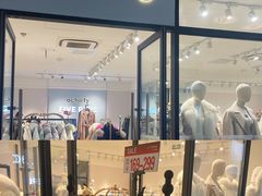 -王府井奥莱临潼小镇(临潼店)