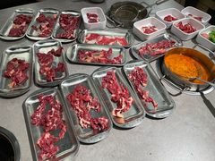 -张哞哞·鲜切牛肉自助火锅(高德置地店)