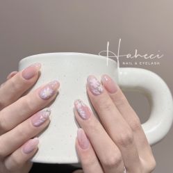 -花岐款式专研健康美甲沙龙
