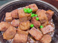 -新天明砂锅鱼头煲