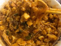 优质生肉小炒加蛋-清真馬峰小炒泡饃